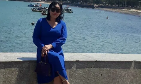 Bên bờ đại dương