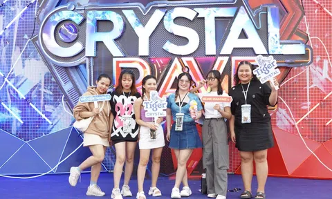 Đại tiệc nhạc nước bùng nổ của hàng chục ngàn bạn trẻ tại Tiger Crystal Rave 2.0 - Water EDM Festival