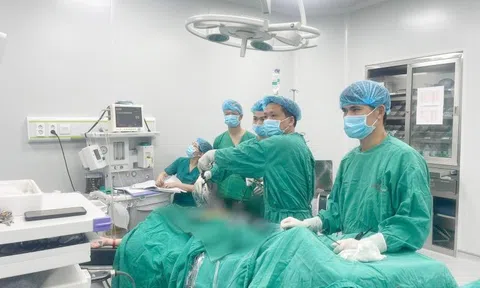Vĩnh Phúc: Phẫu thuật nội soi thành công cho thai phụ có hai khối chửa trong và ngoài tử cung hiếm gặp