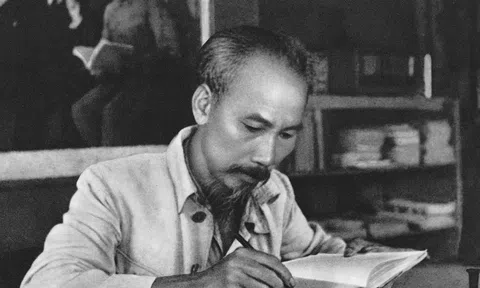 Chủ tịch Hồ Chí Minh chọn lựa và sử dụng nhân tài
