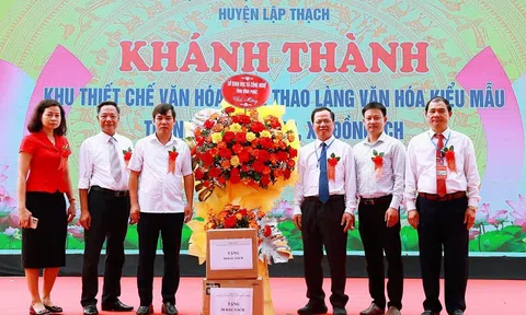 Vĩnh Phúc: Công đoàn Sở Khoa học và Công nghệ quyên góp được hơn 600 đầu sách tặng các Làng văn hóa kiểu mẫu