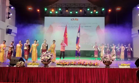 Diễn đàn giao lưu kết nối Văn hoá - Du lịch - Thương mại Việt Nam - Lào