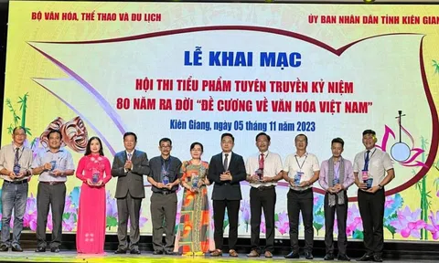 Hội thi tuyên truyền kỷ niệm 80 năm ra đời “Đề cương về văn hóa Việt Nam” tại Kiên Giang