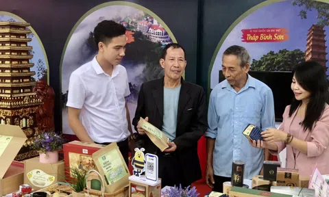 Triển lãm Xúc tiến quảng bá du lịch khu vực đồng bằng sông Hồng và Phụ cận - Vĩnh Phúc năm 2023