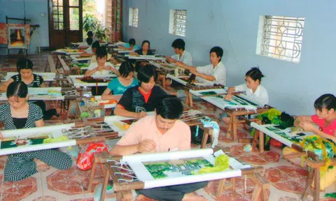 Làng thêu Thắng Lợi vượt qua thử thách, giữ vững và phát triển nghề cổ truyền
