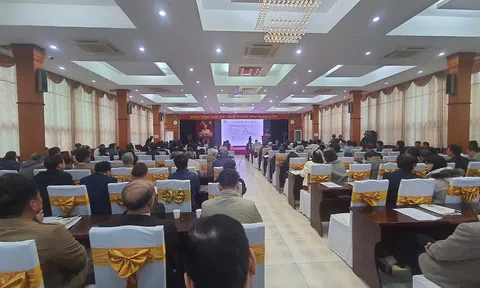 Tham luận tại Hội nghị khoa học toàn quốc về kết hợp Đông - Tây y trong chăm sóc bệnh nhân ung thư