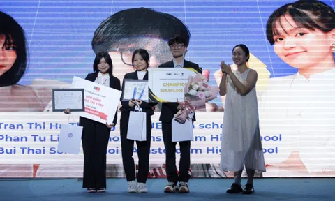 Squirrel Spies tỏa sáng chinh phục ngôi vị Quán quân tại chung kết Vietnam High School Business Case Competition 2023