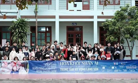 Hoa khôi nhân ái Ngoại thương - dự án thiện nguyện tới Trại trẻ Lạng Sơn