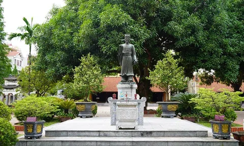 Ô Diên, thành cũ người xưa
