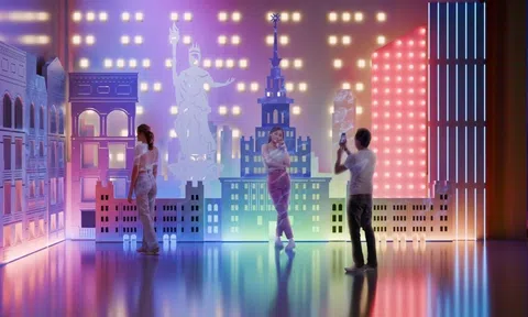 Khám phá những điều thân thuộc về Thủ đô qua góc nhìn mới lạ tại triển lãm “Dòng chảy”