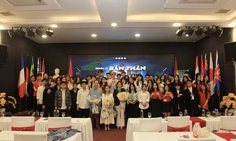 Sinh viên UEB định vị bản thân để hình thành thương hiệu cá nhân riêng biệt