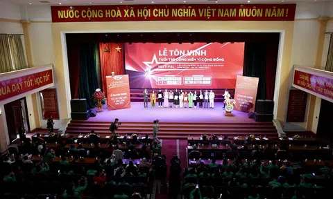 Lễ Tôn Vinh “Tuổi trẻ cống hiến vì cộng đồng” 2023: Vinh danh những tấm lòng thiện nguyện