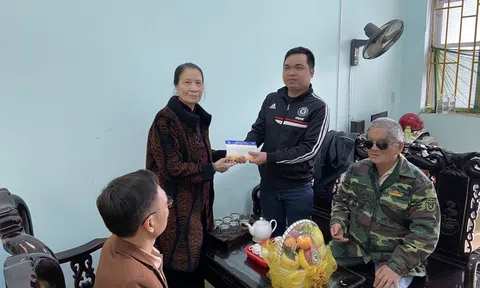 Ấm áp tấm lòng thiện nguyện của nghệ nhân Đặng Thị Mát