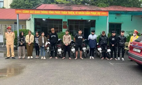 Vĩnh Phúc: Công an Tam Đảo kiểm tra, xử lý thanh thiếu niên gây mất ATGT