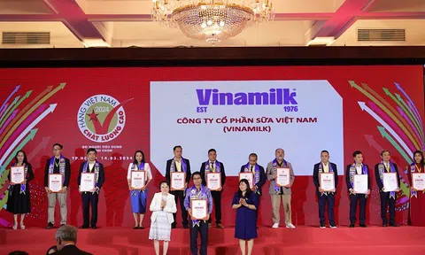 Vinamilk 28 năm liên tiếp giữ danh hiệu hàng Việt Nam chất lượng cao