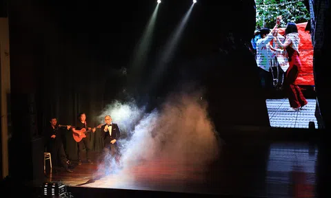 “Trăng khuyết” - Những trải nghiệm nghệ thuật thú vị