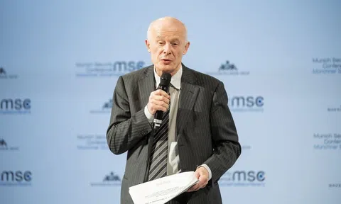 Nhà khoa học VinFuture: Nếu không hành động nhanh hơn, nhiệt độ trái đất sẽ tăng 2,7 độ thay vì 1,5 độ!