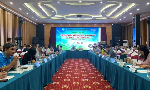 Diễn đàn “Khó khăn, vướng mắc trong thực hiện phân loại, thu gom, xử lý rác thải sinh hoạt”