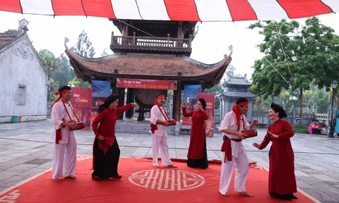 Trải nghiệm văn nghệ dân gian tại Văn Miếu tỉnh Vĩnh Phúc