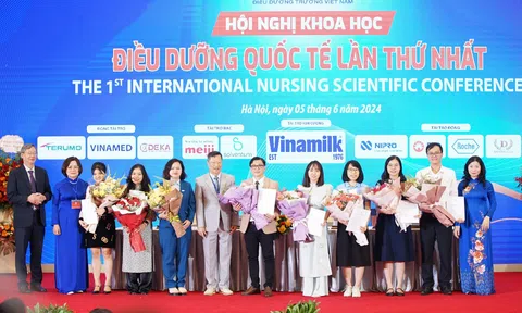 Vinamilk đồng hành cùng Hội nghị khoa học điều dưỡng Quốc tế lần thứ nhất CLB Điều dưỡng trưởng Việt Nam