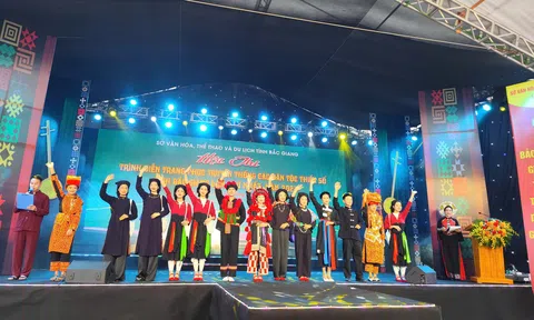 Dấu ấn từ Hội thi Trình diễn trang phục truyền thống các dân tộc thiểu số tỉnh Bắc Giang
