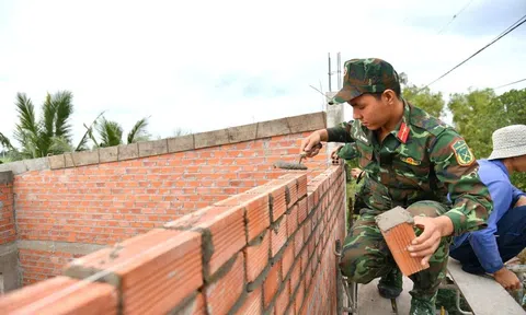 Bộ Chỉ huy quân sự tỉnh Kiên Giang thắm thiết tình nghĩa Quân - Dân