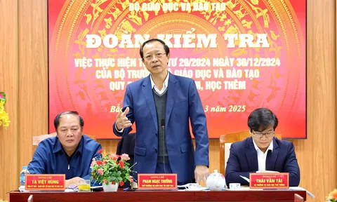 Bộ Giáo dục và Đào tạo kiểm tra việc thực hiện quy định về dạy thêm, học thêm tại Bắc Giang