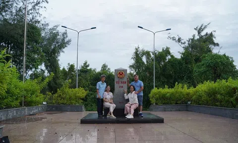 Linh thiêng và tươi đẹp nơi cột mốc Xà Xía