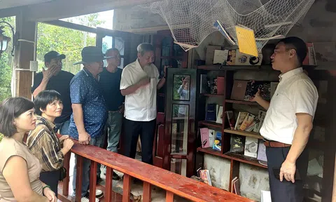 Hành trình 10 năm của nhóm thơ Facebach