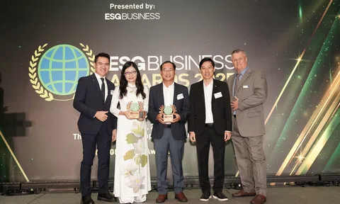 VinUni “Chiến thắng kép” tại ESG Business Awards 2025