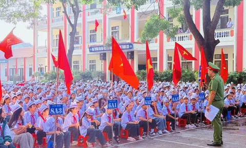 Công an xã Nghĩa Trụ (Hưng Yên): Tuyên truyền kỹ năng sống cho học sinh