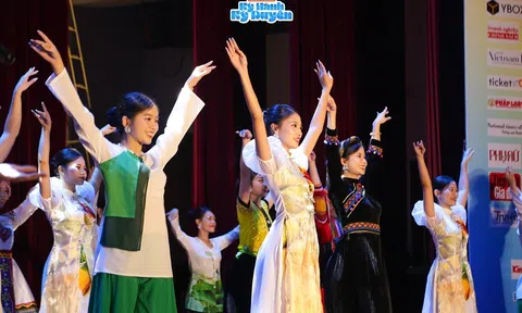 Đại nhạc hội Welcome to AJC 2025: Kỳ Hành Kỳ Duyên - Bữa tiệc âm nhạc sôi động chào đón tân sinh viên trường Báo