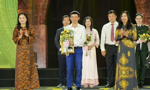 Trao giải báo chí về Phát triển văn hóa và xây dựng người Hà Nội thanh lịch, văn minh lần thứ VIII – năm 2025