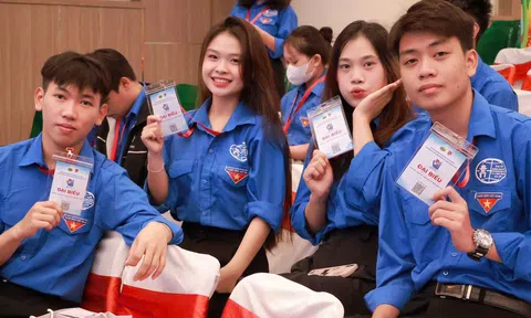 Nữ sinh Lê Khánh Huyền được bầu vào BCH Đoàn Trường Đại học Kinh doanh và Công nghệ Hà Nội