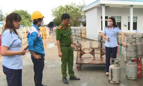 Đồng Tháp: Tăng cường công tác chống buôn lậu, gian lận thương mại và hàng giả