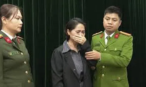 Hủy show nhìn từ truyền thông: Khán giả trong vai trò thông tin hay công cụ tạo cảm xúc?