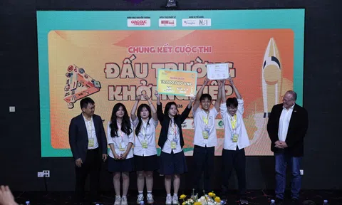 Học sinh trường THPT Chuyên Chu Văn An giành Quán quân của cuộc thi Đấu trường khởi nghiệp