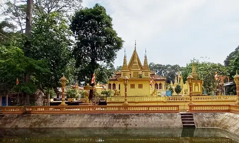 Vĩnh Long: Chùa Âng - Ngôi chùa Khmer cổ tráng lệ và trang nghiêm