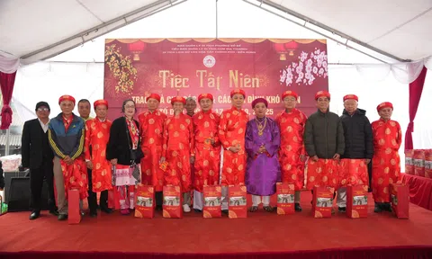 Hà Nội: Trao tặng gần 800 suất quà tất niên tại Đền Rừng, lan tỏa giá trị nhân văn