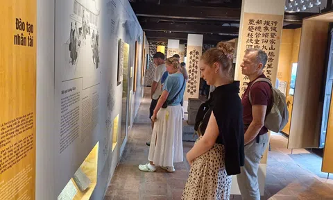 Khai mạc trưng bày “Sử đá lưu danh” tại Văn Miếu – Quốc Tử Giám