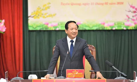 Trưởng Ban Tuyên giáo và Dân vận Trung ương Trịnh Văn Quyết chúc Tết tại Tuyên Quang