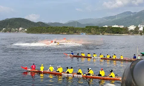 Đà Nẵng: Sôi nổi Hội đua thuyền truyền thống sông Cu Đê