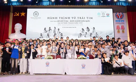 Nghệ sĩ, hoa hậu tiếp lửa tri thức và khát vọng lớn cho thế hệ trẻ