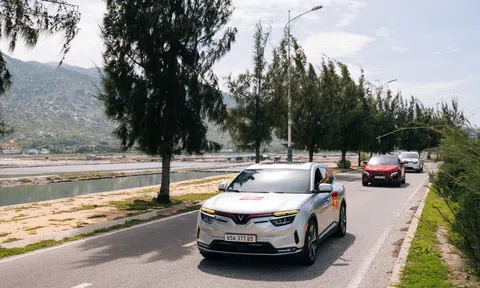 Chủ xe tận hưởng loạt ưu đãi “hạng nặng” khi tậu VinFast VF 8 trong tháng 4