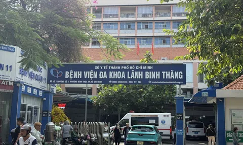 TP.HCM: “Khi hành lang bệnh viện bị biến thành kho chứa ?” - Bất cập kéo dài ở Bệnh viện Đa khoa Lãnh Bình Thăng bao giờ được khắc phục ?