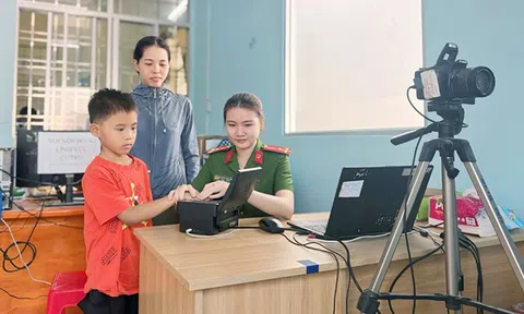 Đồng Tháp: Mở rộng tiện ích số cho người dân qua ứng dụng VneID