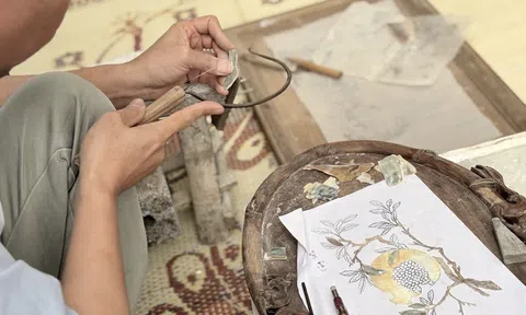 Hà Nội: Sức sống nghìn năm của làng nghề khảm trai Chuyên Mỹ