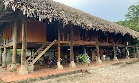 Bảo tồn nhà sàn truyền thống của người Mường ở Phú Thọ trong bối cảnh chuyển đổi số và phát triển bền vững