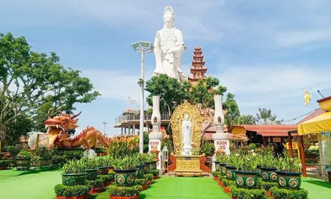 Vĩnh Long: Chùa Vạn Phước (Bình Đại) quần thể văn hoá tâm linh quy mô lớn