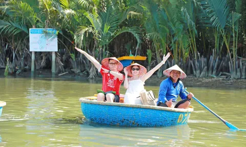 Văn hóa, con người: Nền tảng và động lực phát triển đất nước phồn vinh, hạnh phúc